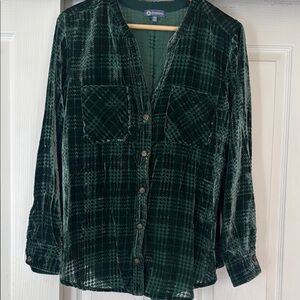 Democracy Green and black Plaid Velvet Button-Up Shirt